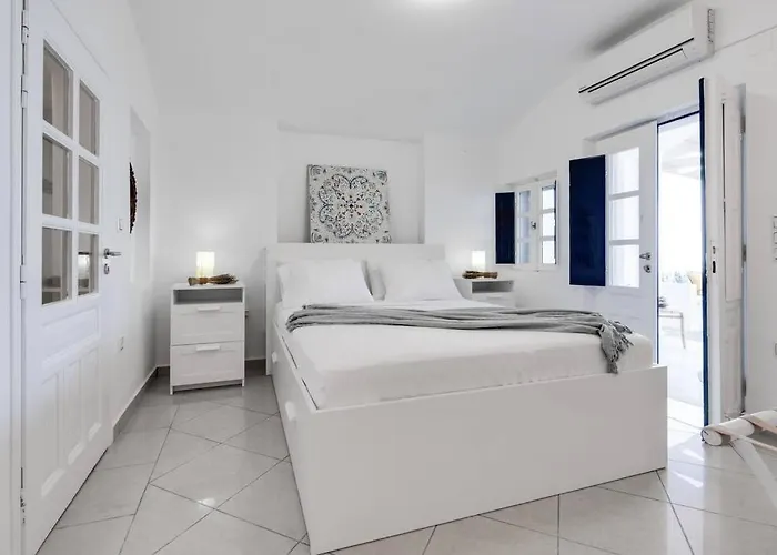 Sylvia's Villa Vourvoúlos